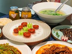 -湖畔鲁菜·二十年老字号餐厅(大明湖店)