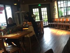 大堂-Geneva日内瓦餐厅(西郊宝成花苑店)