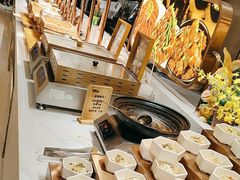 -享遇.锅姥姥牛排海鲜自助(小寨店)