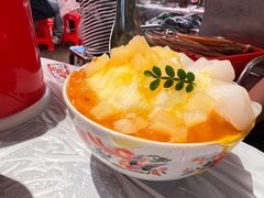 菠萝冰汤圆-大芊金重庆串串火锅(南京路店)
