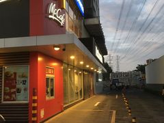 门面-麦当劳(朝阳路得来速店)