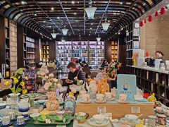 -钟书阁(松江泰晤士小镇店)