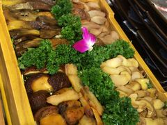 -慢丽江·云南野生菌土鸡锅(付家庄店)