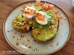 牛油果煮蛋吐司-RAC BAR(安福路店)