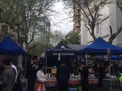 -吴山路夜市