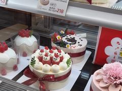 -花花卷卷·鲜食蛋糕(静安久光百货店)
