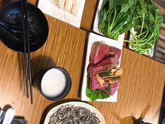 -陆记牛庄·碳锅龙虾烧烤(爱上花园店)