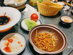 -鲁菜根·泰安菜(万达店)