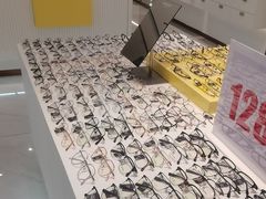 -J-Optical佳视明眼镜·蔡司视觉(青岛金茂览秀城店)