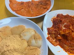 辣白菜炒五花肉-屋里家延边朝鲜族冷面(南园店)