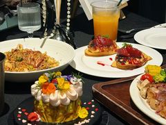 -静香HOUSE·全时段融合餐厅(七星欢乐颂店)