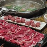 秘制调料吃很好吃。「胸口油」胸口油只需要涮几秒