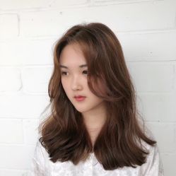 -Feel 羽毛接发