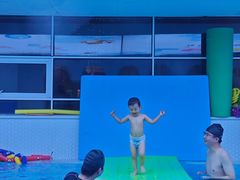 -龙格亲子游泳·水育早教中心(华亿大润发店)