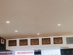 -川流不息·地道川菜·小龙虾(松东路店)