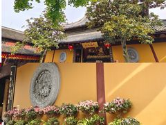 -龙华寺
