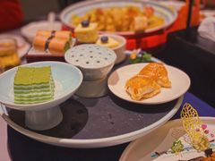 四喜点心拼盘-馋遇江南·精致湖景雅宴(东方之门店)