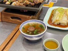 -潮界(LU·ONE凯德晶萃广场店)