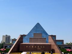 -上海市龙华烈士陵园