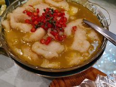 椒麻鱼片-小船渔村•大连菜•大连焖鱼(明泽街店)