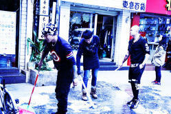 -鬼手纹身小鬼店