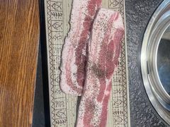 -七甲山烤肉(长白山奇石山珍根艺一条街店)