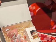 -Laderach 莱德拉(上海环贸iapm店)