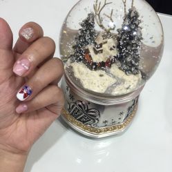 -吉吉靓甲美睫