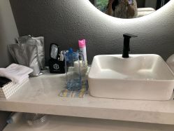 -B-BEAUTY童颜皮肤管理中心