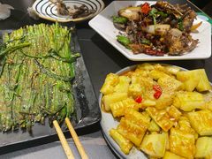 -许哥东北烧烤·铁丳烤串·宫后夹肉(繁花中心店)