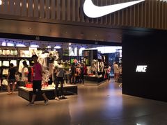 -NIKE品牌体验店(金源新燕莎店)