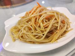 凉拌土豆丝-那达慕蒙古风味酒楼