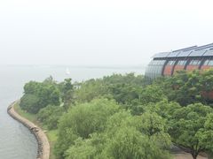 -上海滴水湖皇冠假日酒店