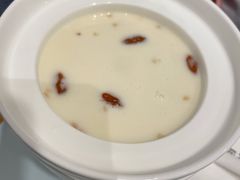 -燕庭·纯燕窝·甜品下午茶(南京西路店)
