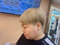 -一東造型烫发染发