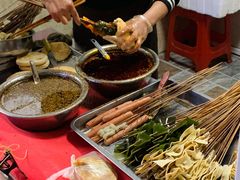 -老鼓楼麻辣烫夹馍