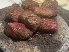 安格斯蒜香雪花一口牛-一沙一城·岩烤牛扒(深圳首店)