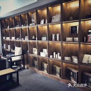 地理位置很好找,小区门口有保安管理