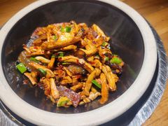 土萝卜干炒土腊肉-吃饭皇帝大(长宁龙之梦店)