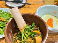 -老滇山寨•云南特色菜•地方菜•民族风情歌舞表演(金碧店)