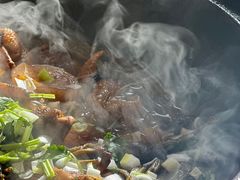 -咱屯子铁锅炖直营店(保利店)