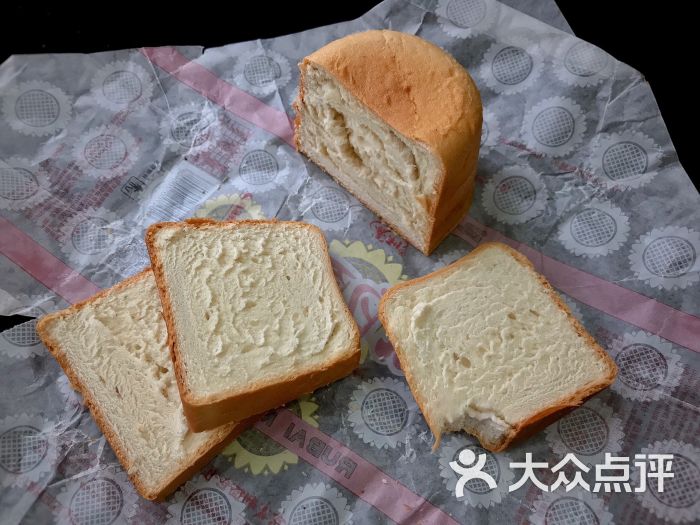 百年义利乳白面包图片 - 第6张