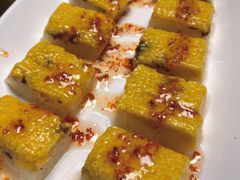 桂画黄米凉糕-华盛园卷子王农家菜水库鱼
