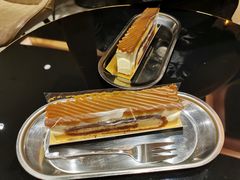 白巧克力奶油果糖瑞士卷-Awfully Chocolate(来福士广场店)