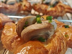 -VERIE BAKEHOUSE