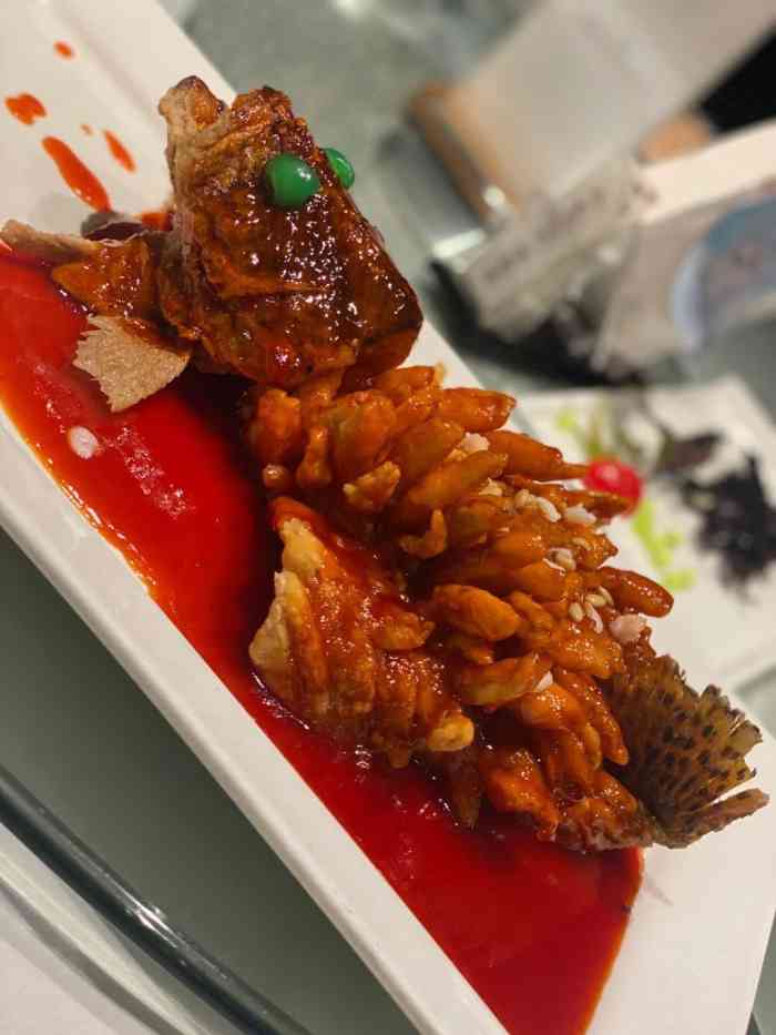 松鹤楼(苏州中心商城店)-"松鼠桂鱼:朋友点评道出了普遍人群的心声:.