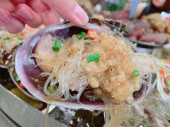 蒜蓉天鹅蛋-日进一片海.生腌海鲜火锅.宵夜烧烤(三里屯总店)