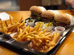 -The Habit Burger Grill 哈比特汉堡(复兴soho店)