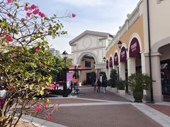 -佛罗伦萨小镇广佛名品奥特莱斯(疏港路店)