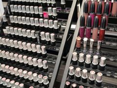 -中免(澳门机场免税店)